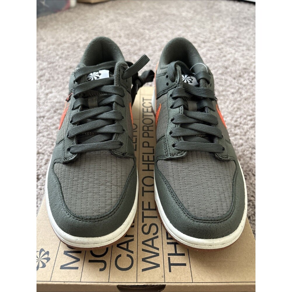 Nike Dunk Low SE GS Toasty Sequoia DC9561-300 Green Olive Orange Size 5.5Y